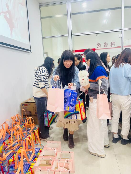2024！女神节快乐！